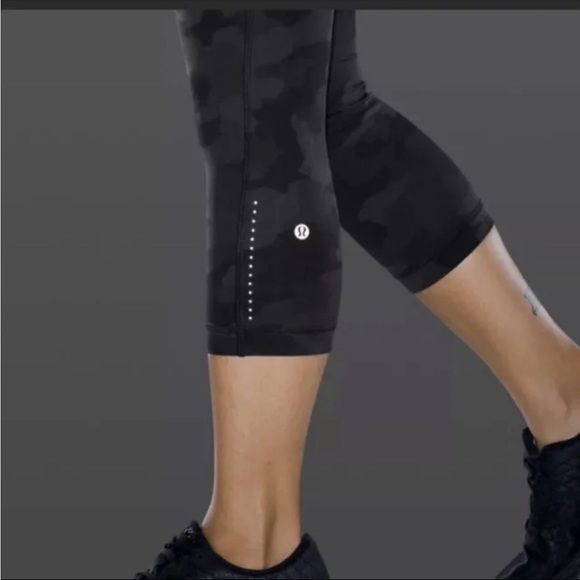 NWT Lululemon Swift Speed Crop HR 21” - Picture 4 of 13